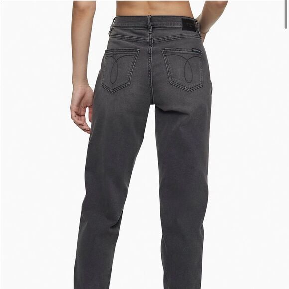 Calvin Klein Black Vintage Destructed High Rise Mom Ankle Jeans 25 - Picture 3 of 11